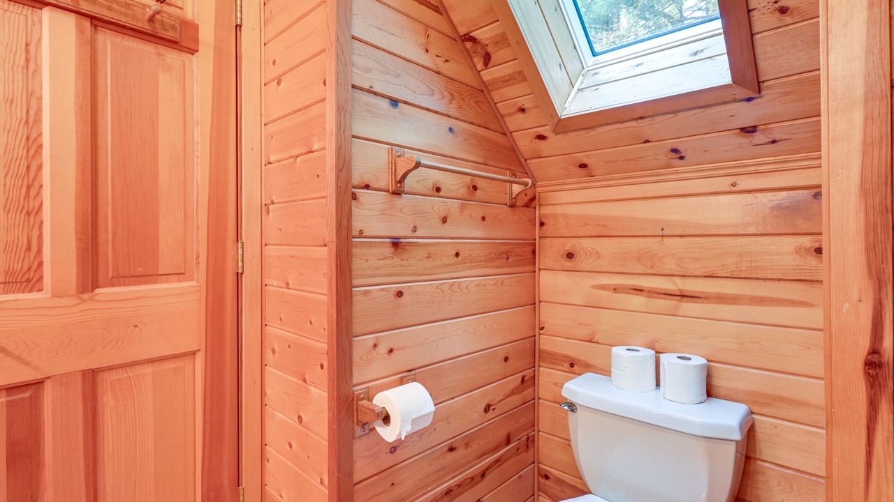 Photo of Bathroom in Drayton Plains