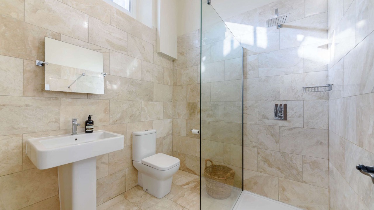 Photo of Bathroom in Painswick