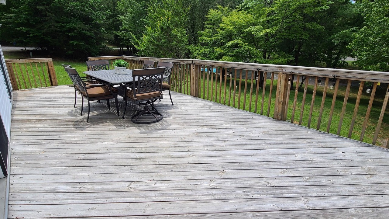 Photo of Outdoor in Smith Mountain Lake