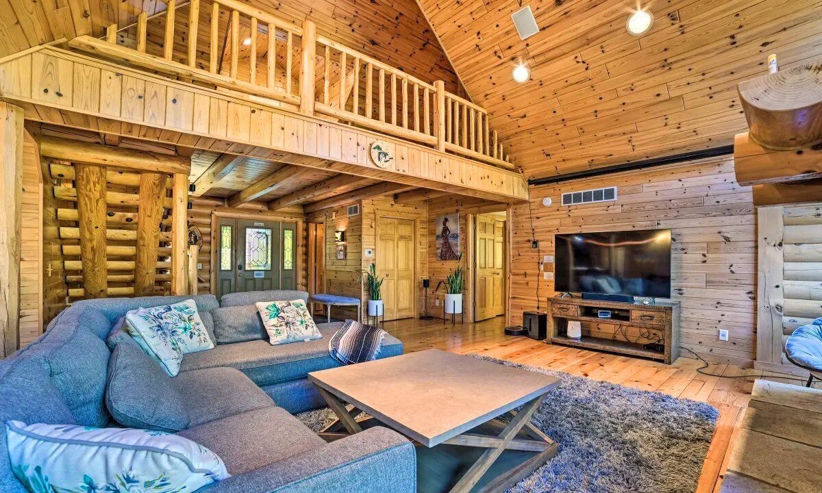 Photo of Livingroom in Gladwin