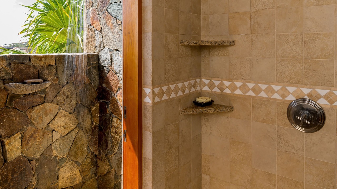 Photo of Bathroom in Little Trunk Bay
