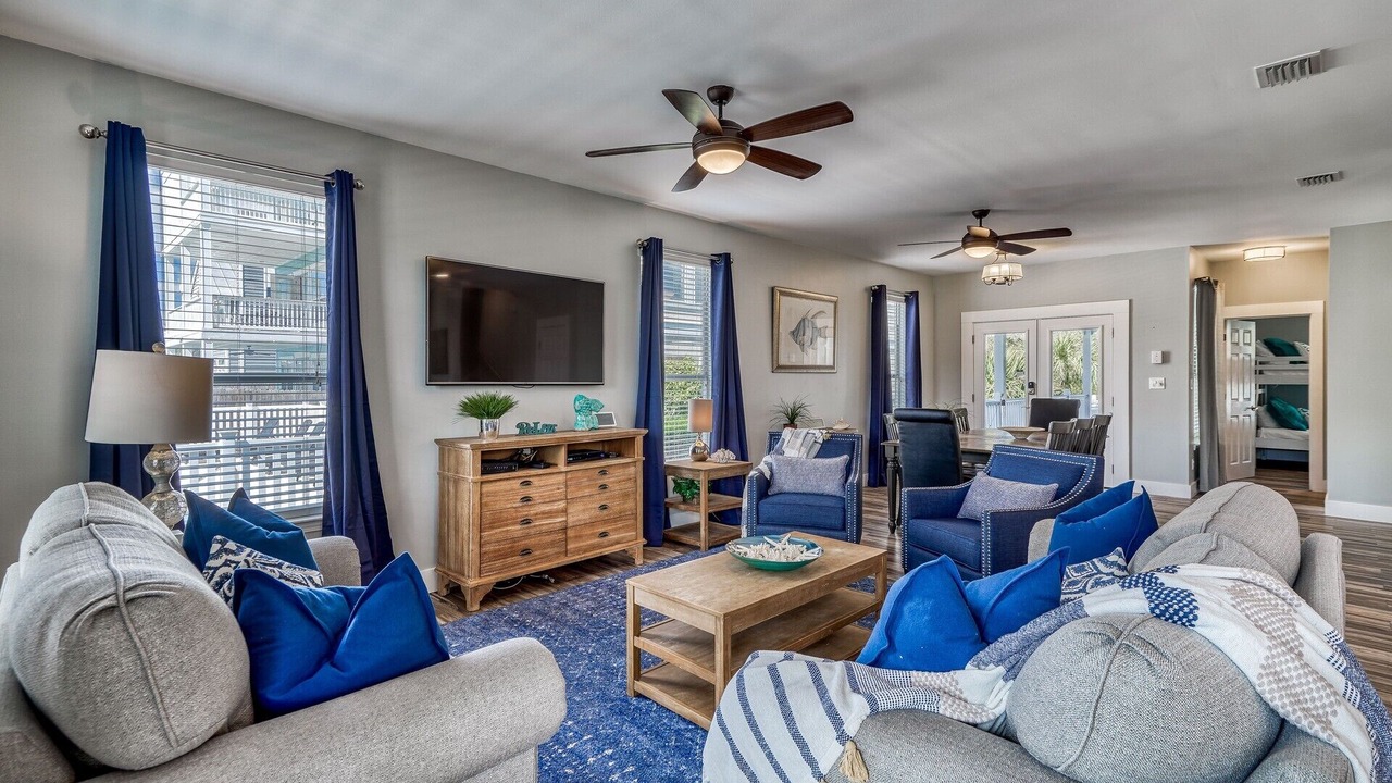 Photo of Livingroom in Crystal Beach