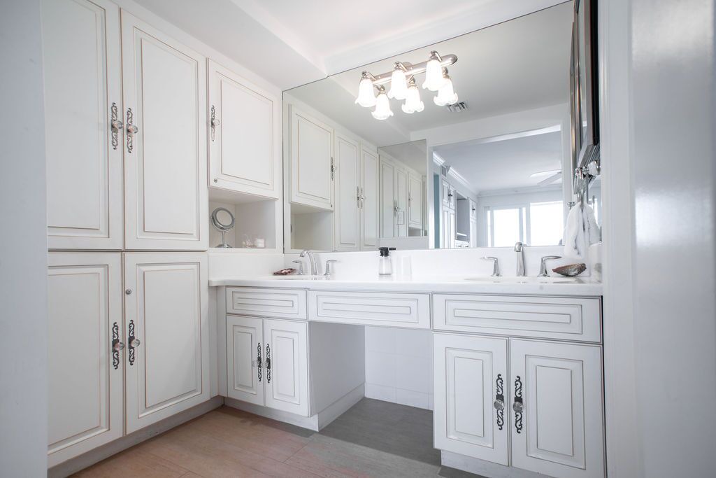 Photo of Bathroom in Seven Mile Beach
