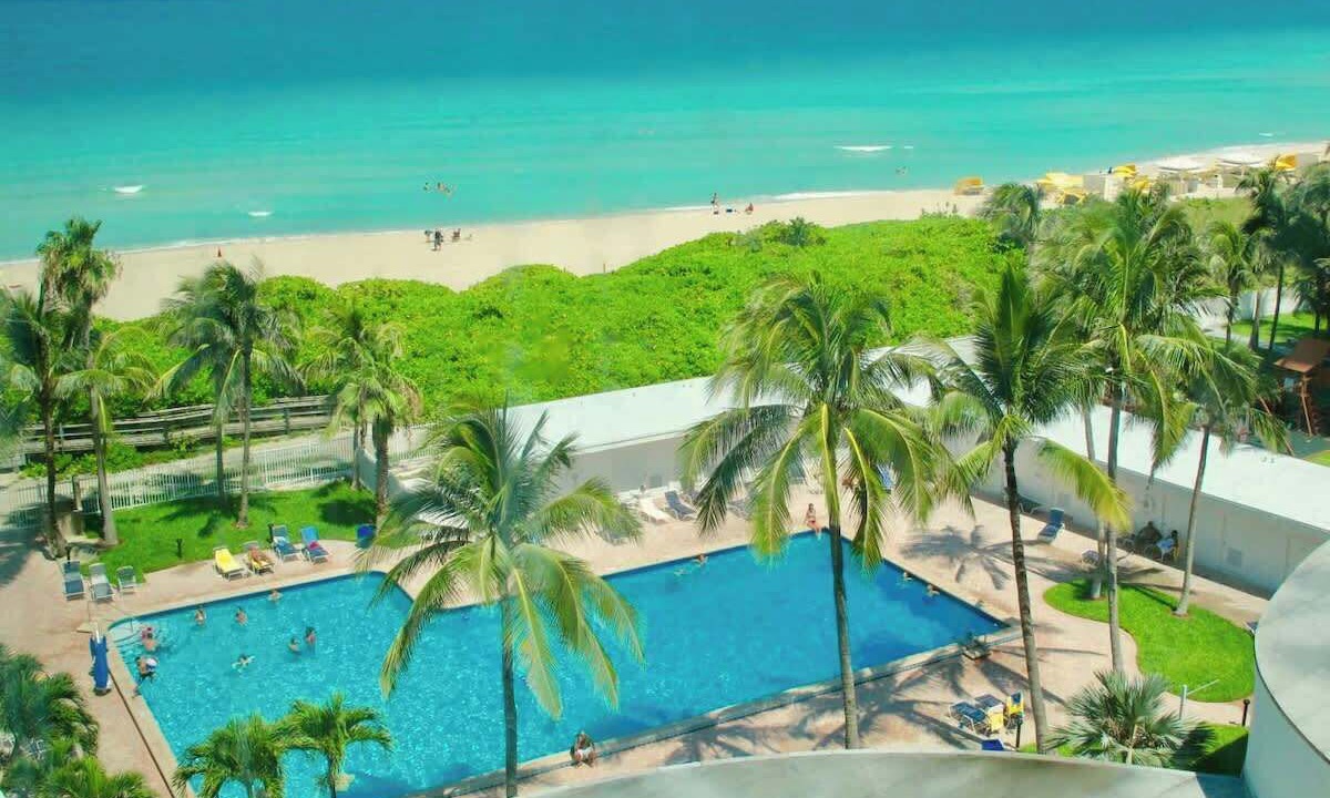 Photo of Outdoor in Mid Beach