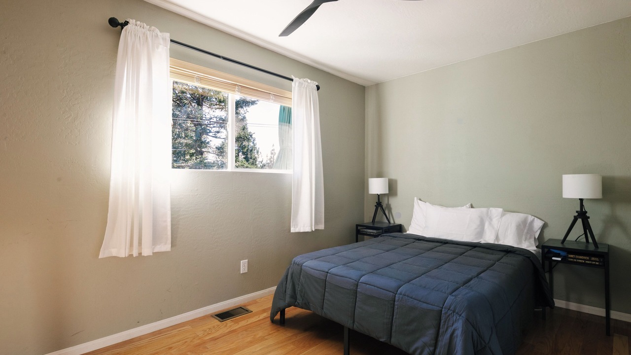 Photo of Bedroom in Arrowhead Villas
