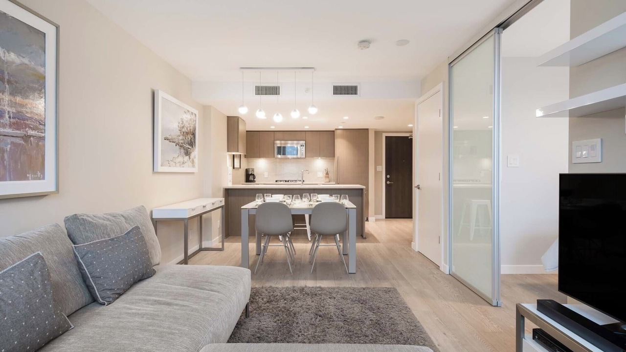 Photo of Livingroom in Central Lonsdale