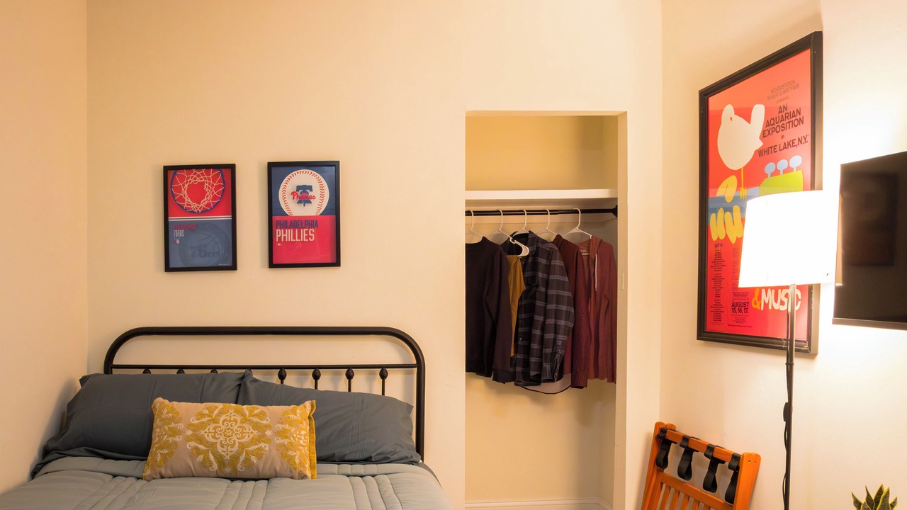 Photo of Bedroom in Dickinson Narrows
