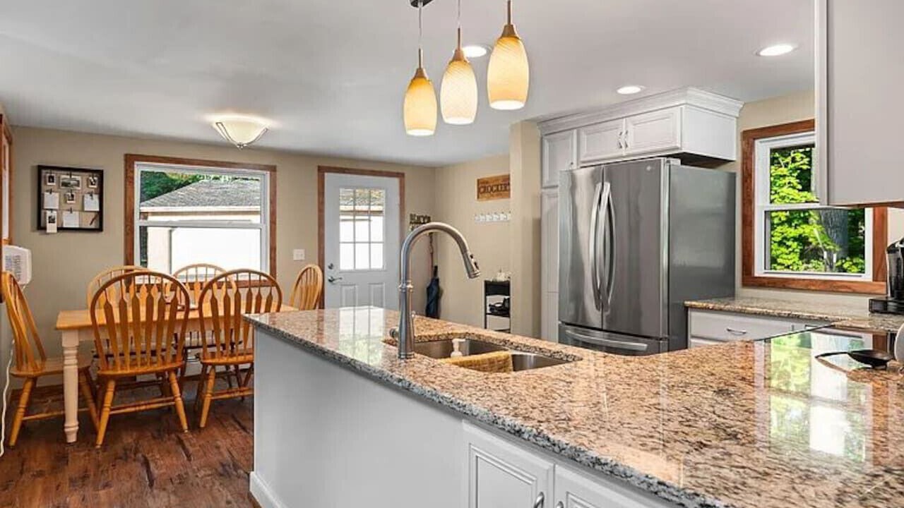 Photo of Kitchen in Lake Arrowhead