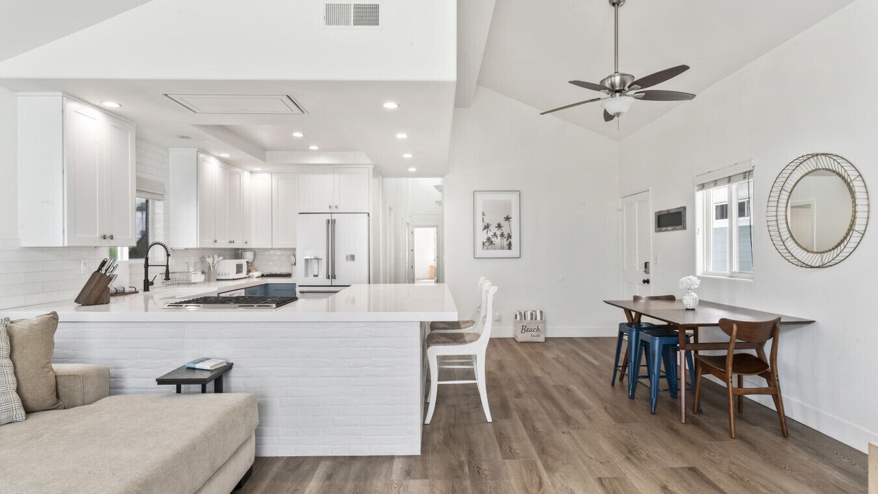 Photo of Livingroom in West Newport