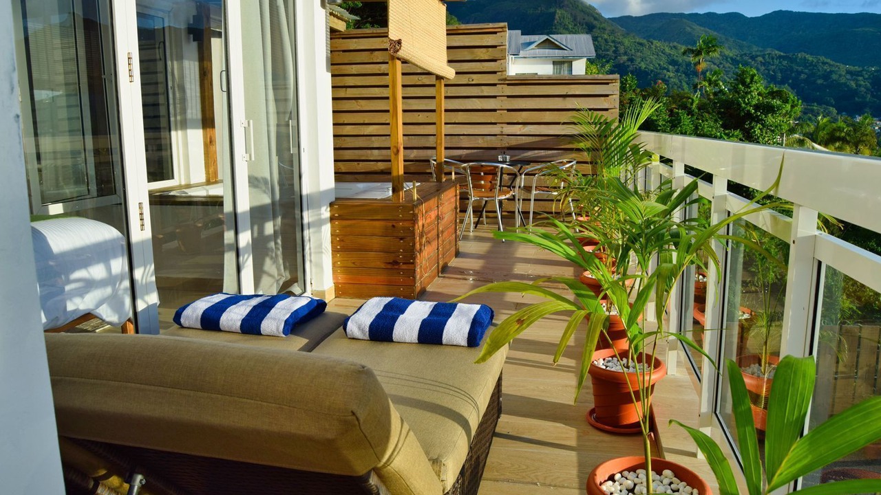 Photo of Patio Balcony in Mare Anglaise
