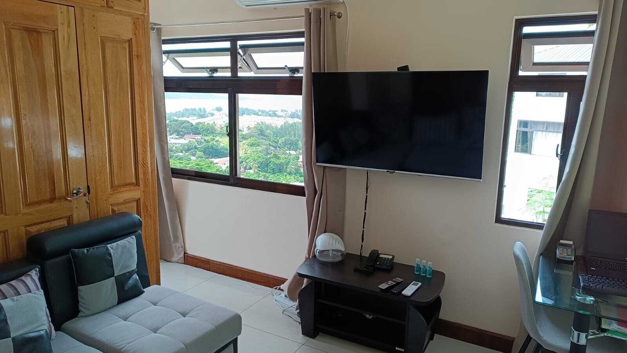 Photo of Livingroom in Anse Etoile