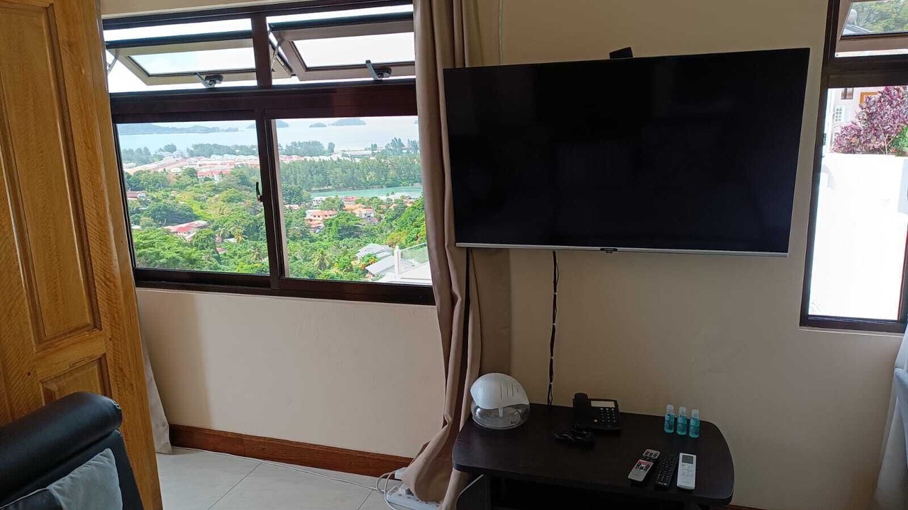 Photo of Livingroom in Anse Etoile