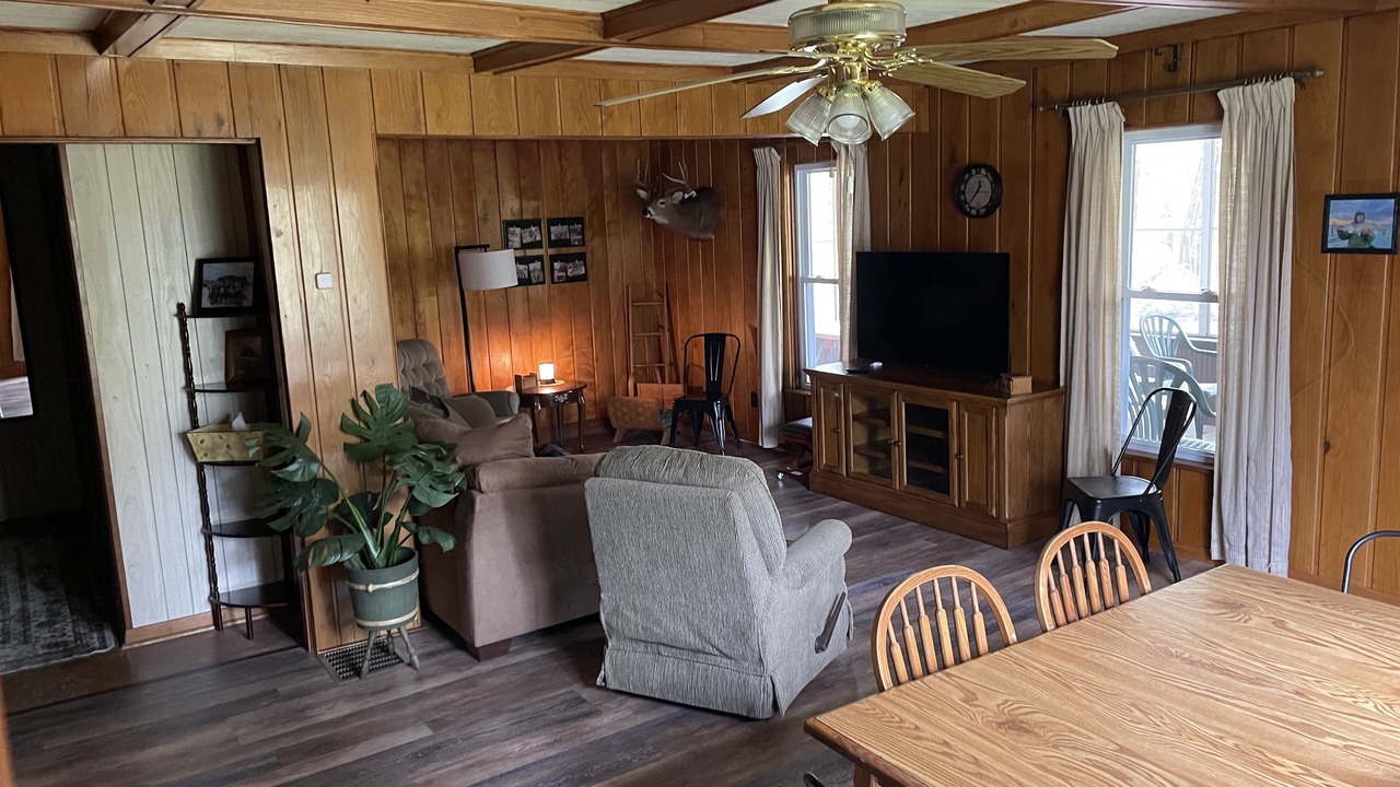 Photo of Livingroom in Girard