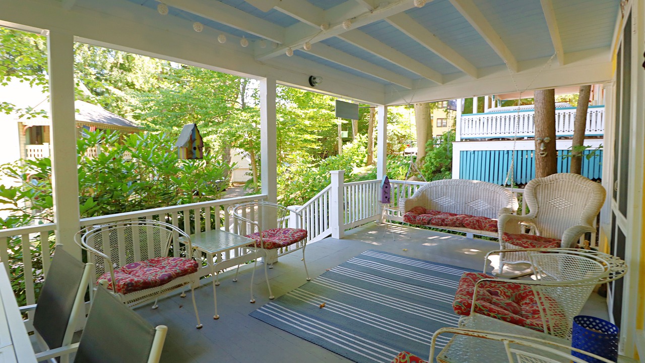 Photo of Patio Balcony in Chautauqua