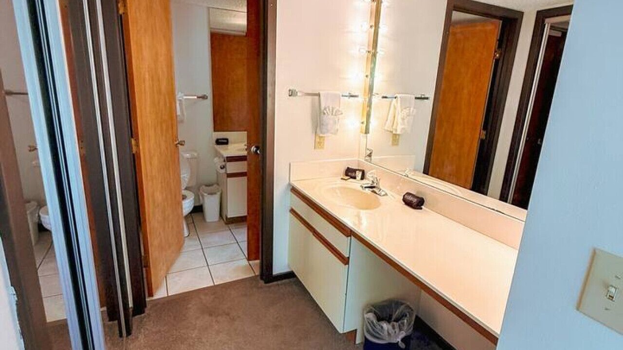 Photo of Bathroom in Village of Four Seasons