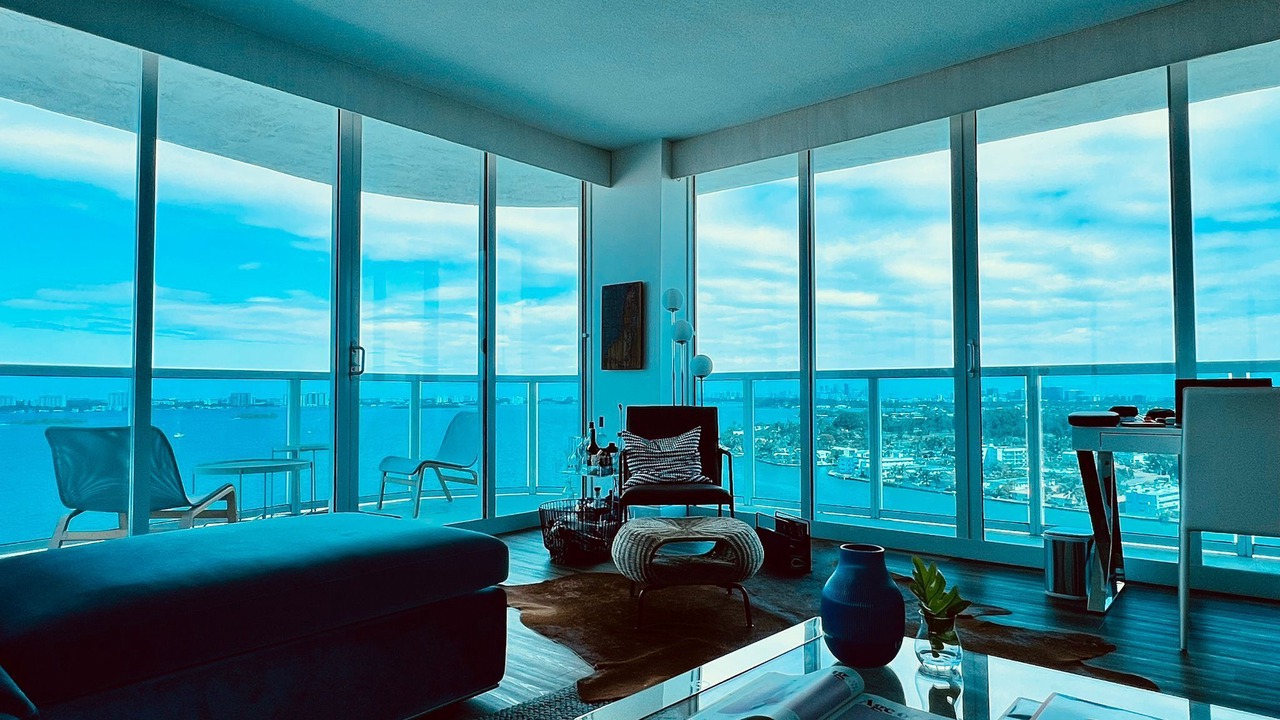 Photo of Livingroom in North Bay Village