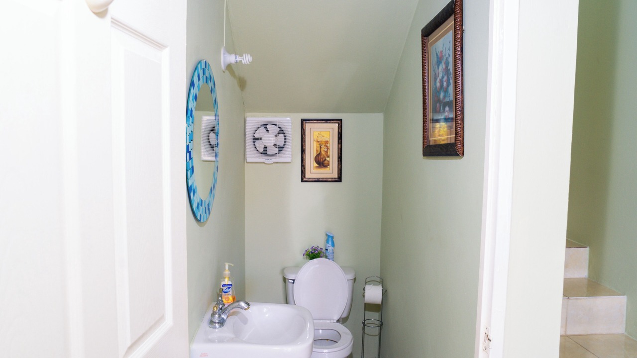Photo of Bathroom in Rhyne Park Village
