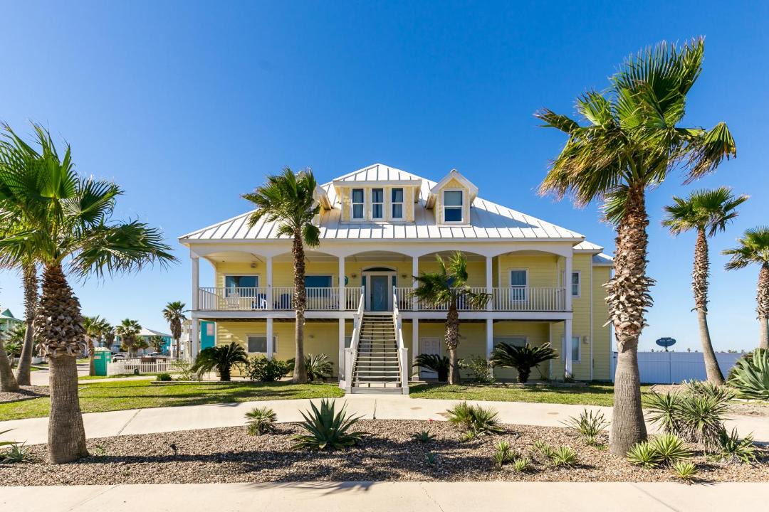 Photo of Buildings in Port Aransas
