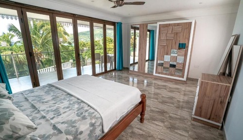 Family Apartment, Sea View