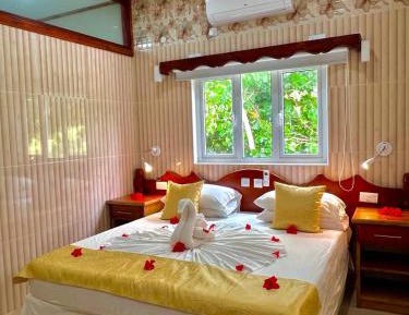 Double Room with Mountain View