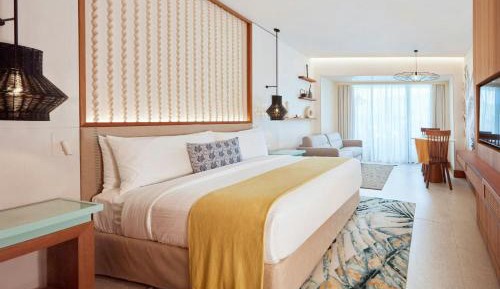 Junior Suite, Junior Suite, 1 King, Mountain view, Balcony