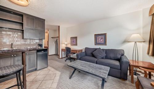 Queen Studio with Kitchenette