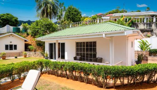 One-Bedroom Apartment with Garden View