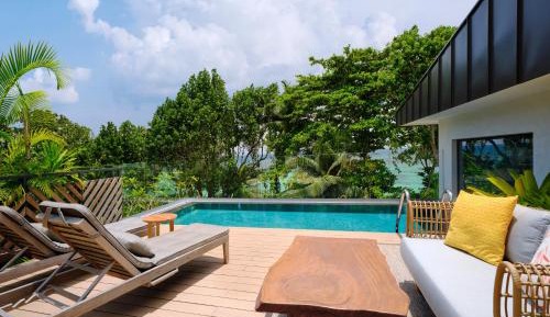 The laila Suite, Signature Suite ,1 King, Sea view, Patio
