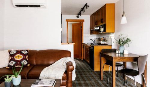 Whistler Room - One Queen bed and One Sofabed