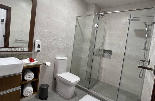 Beau Vallon Hotel | B Holiday Apartments