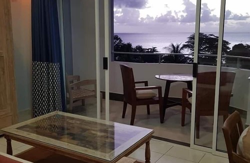 Mare Anglaise Apartment | Beau Vallon Studios