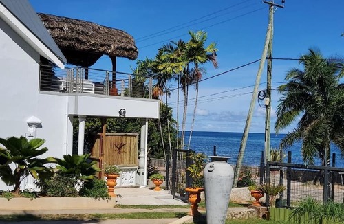 Anse Bois de Rose Apartment | Sea Splash & La Petite Maison