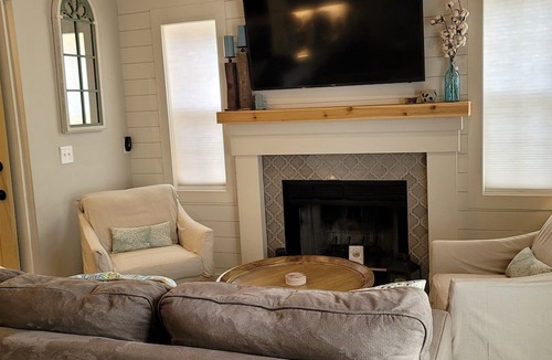 Wilmington House | SeaSide Farm House, in the heart of everything, Wilmington reg. # STL 2019-0113