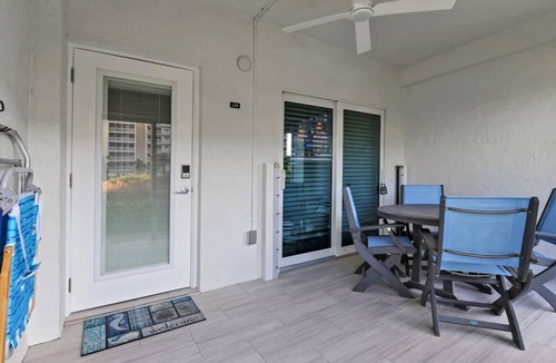 Bonita Springs Condo | GORGEOUS Bonita Beach, New Remodeled Condo, Ground Floor, 1 Min Walk to Beach, Free WiFi & Parking!