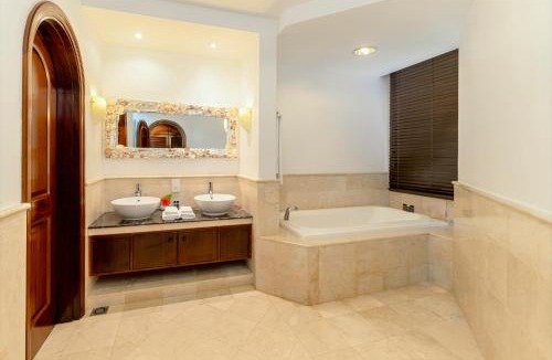 Grand'Anse Praslin Hotel | Village du Pecheur