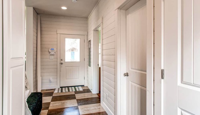 Modern Gearhart Getaway, Walk to Beach & Downtown! in Gearhart