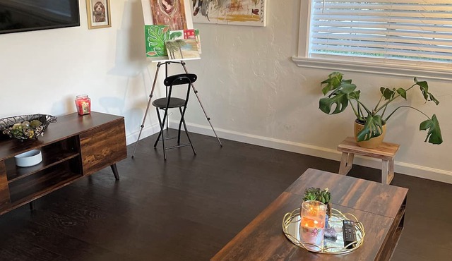 Charming 2-bedroom house in Yucaipa with WiFi, AC in Yucaipa