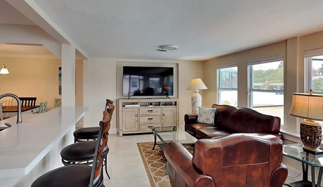 Tortuga Too by Distinctive Beach Rentals in Fort Myers Beach