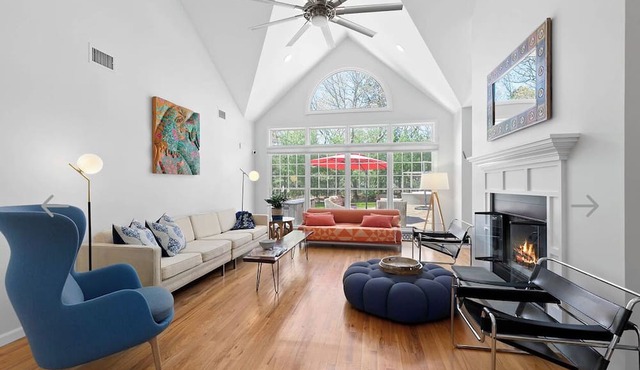 Wainscott Private Oasis -Tennis and Pool plus Home Theater in East Hampton