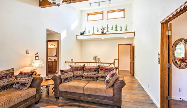 Large Home on 1 Acre: 2 Mi to Grand Lake Village in Grand Lake