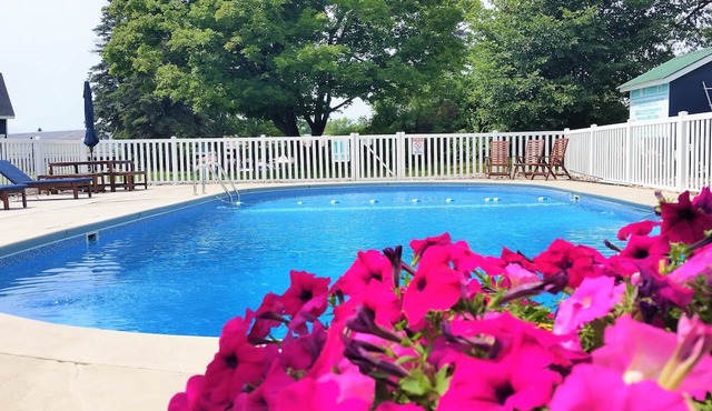 The Ledges Resort and Marina, Loon Cottage in Alexandria Bay