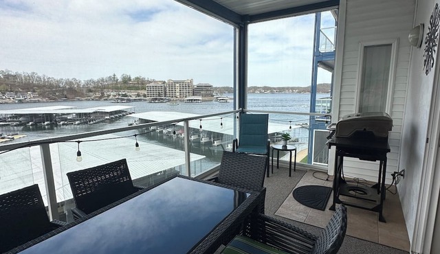 Modern Lakefront Condo at Monarch Cove - Horseshoe Bend in Lake Ozark