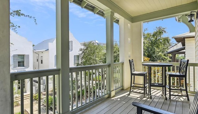 Perfect Family Getaway | Bikes, Courtyard w/Fire Feature, Walk to Pool & Fitness in Rosemary Beach
