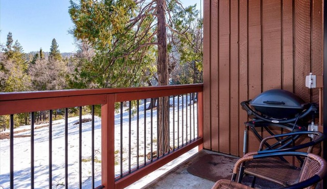 (A109) Studio Condominiums in Yosemite National Park