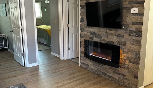 Peaceful 2 bedroom Condo with NO Cleaning Fees on the Lake of the Ozarks in Lake Ozark