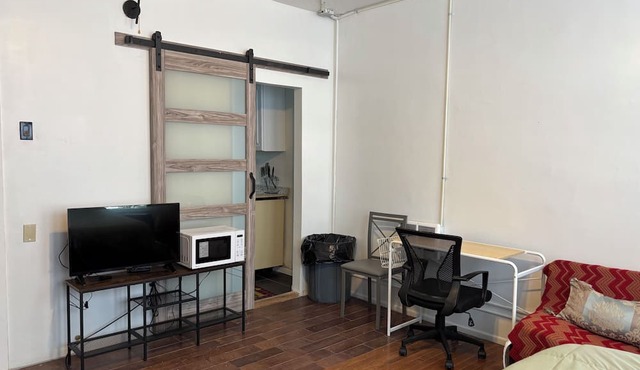 1bedroom Apt across from Temple Hospital in Philadelphia