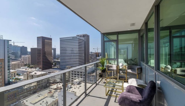 2-bedroom Apartment in heart of Downtown San Diego with amazing Ameneties in San Diego