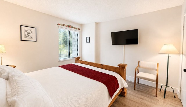 Eagle Summit Collection in Mammoth Lakes