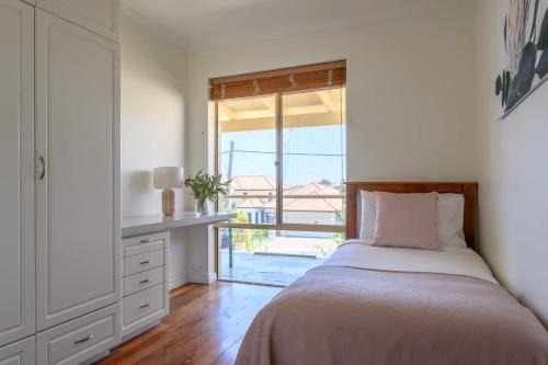 24 Sorrento Seabreeze 5BR Family Seaside Home in Perth