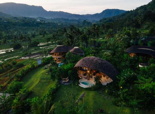 Green Earth Bali luxury Bamboo villas in Sidemen